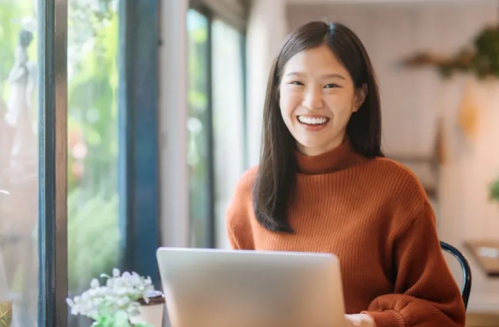 Employer of Record vs Staffing Agencies: Which Is Better for Global Companies?