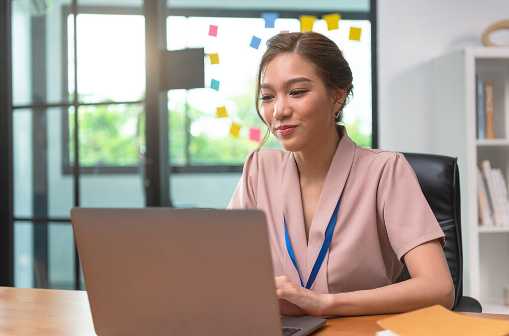 How an Employer of Record Protects Your Business When Hiring Employees in the Philippines