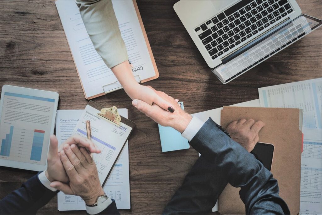 What Employers Should Know About Liability in EOR Agreement Structures